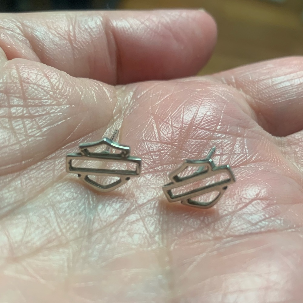 Harley-Davidson bar and shield earrings